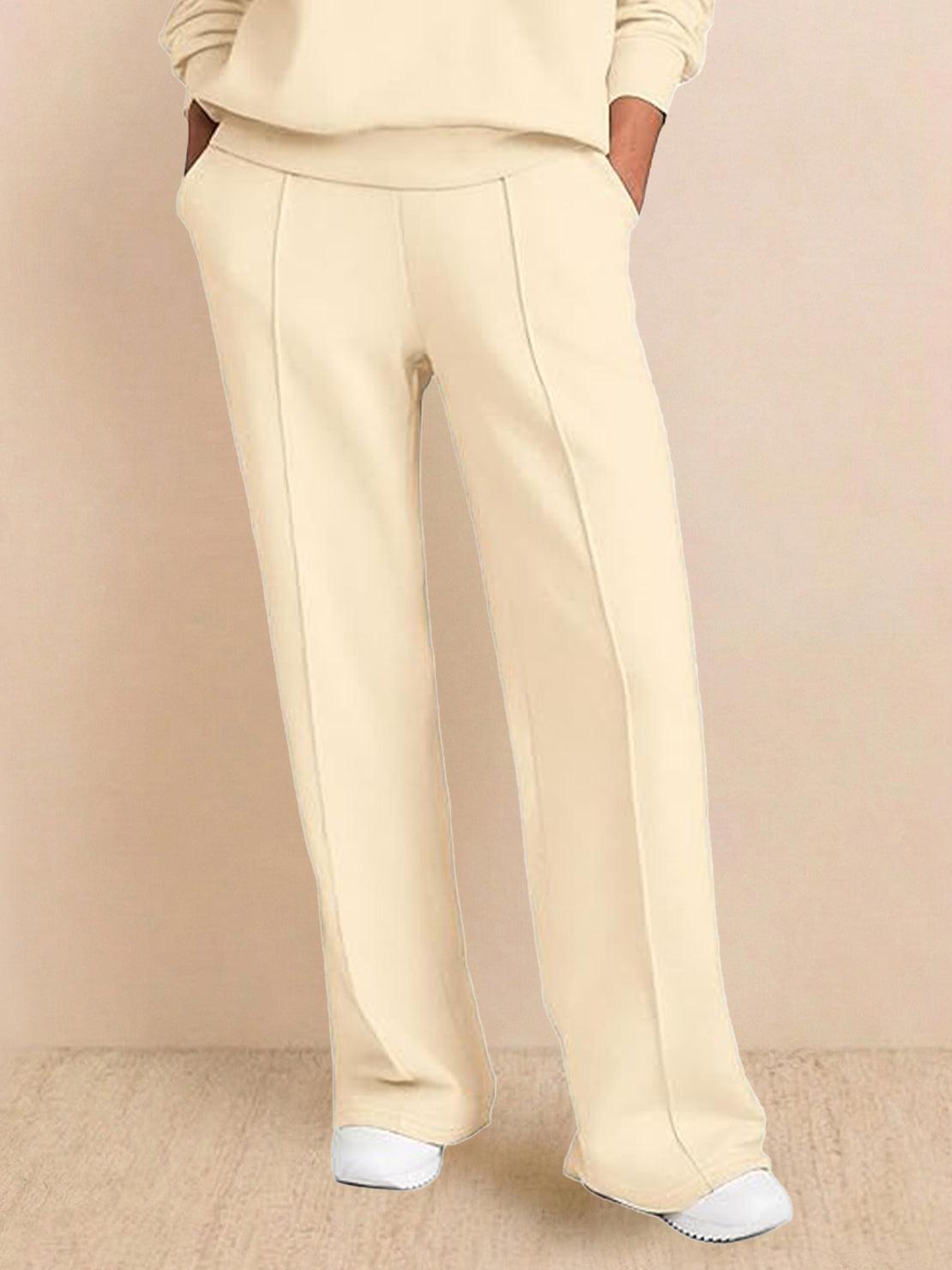 Wrinkle-free casual two-piece polo set with structured fit and breathable fabric