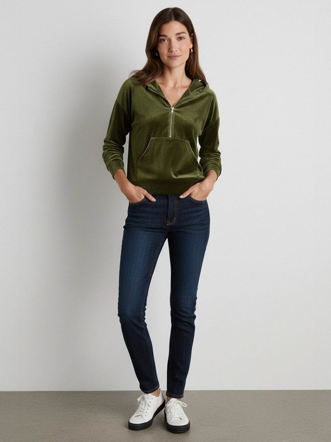 Ultra-soft velvet half-zip hoodie with kangaroo pocket and relaxed fit