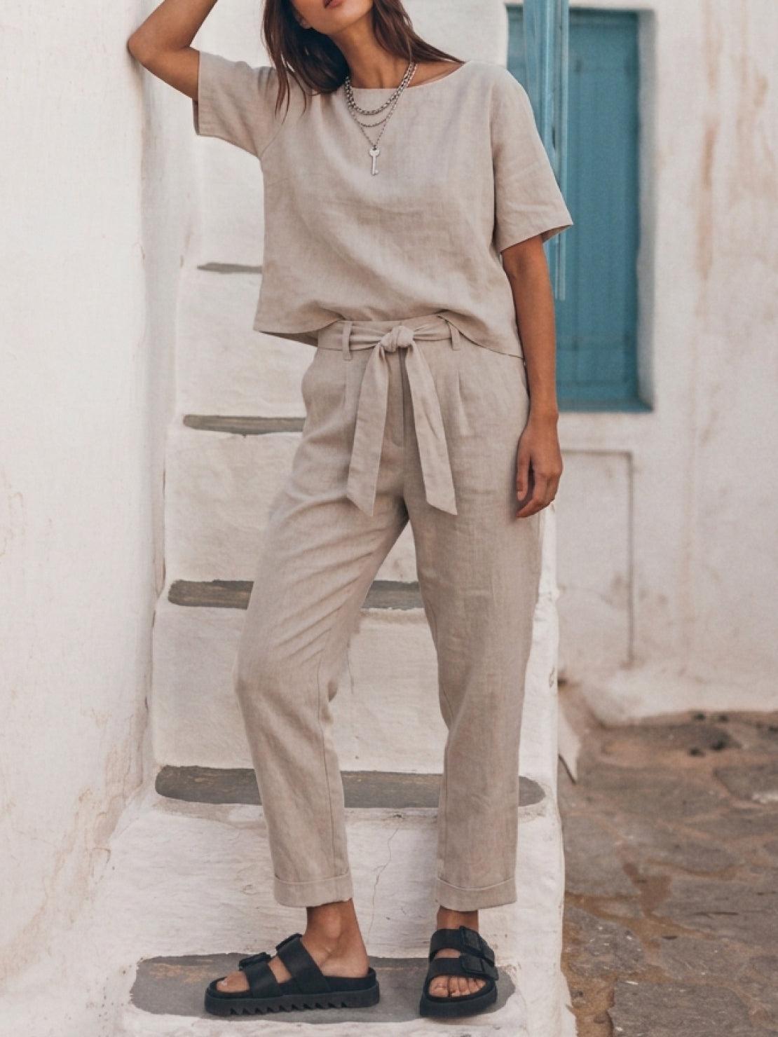 Three-piece cotton-linen set with relaxed short-sleeve top and straight-leg pants in breathable monochrome fabric