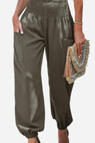Boho Dreamer High-Waist elastic pants in olive with a soft, lightweight fabric and high-waisted fit.