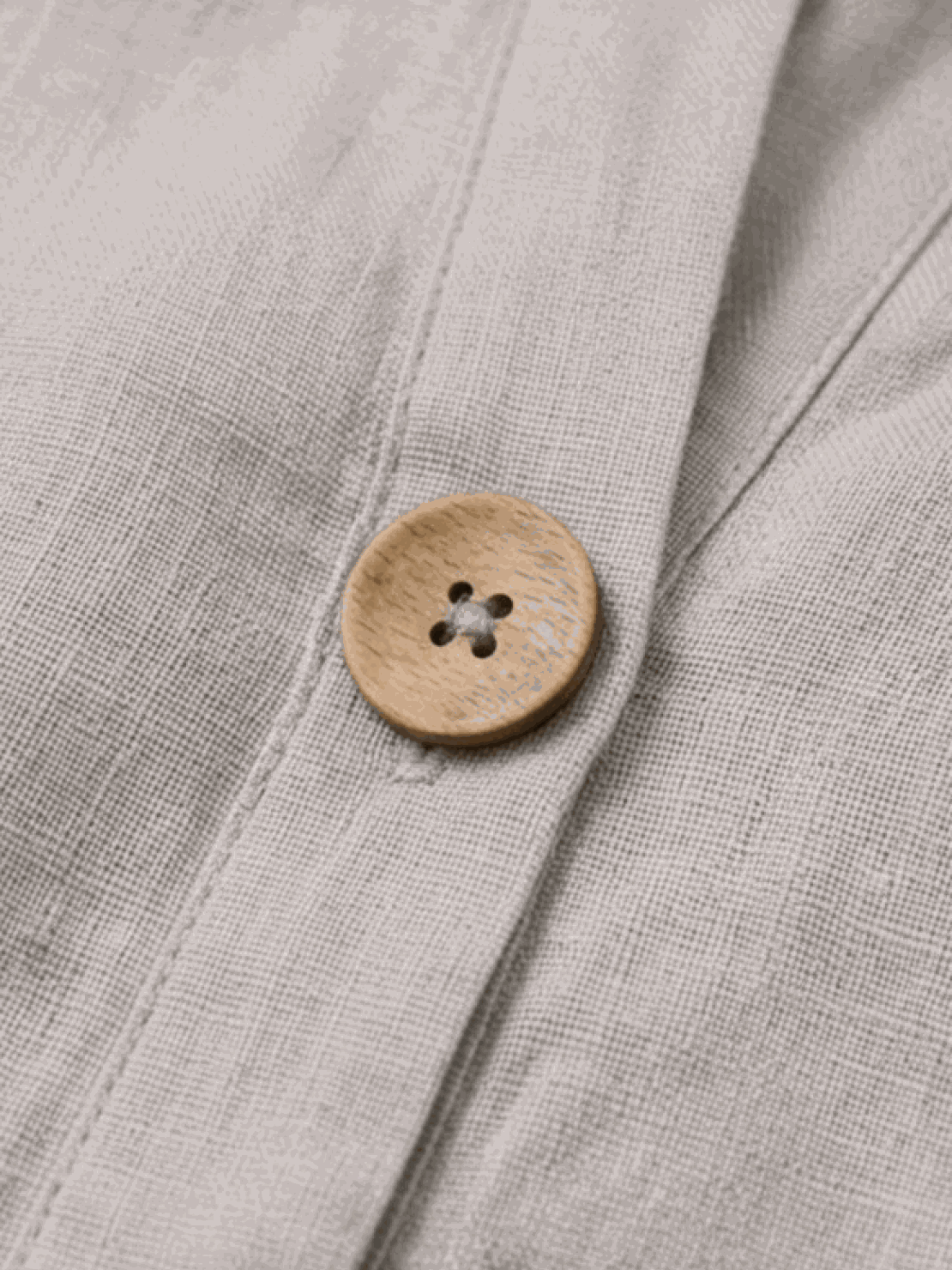 Pure linen age-defying shirt with button detail and breathable fabric for mature skin