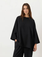 Everyday fashion loose-fit two-piece matching set in breathable fabric for casual comfort and style